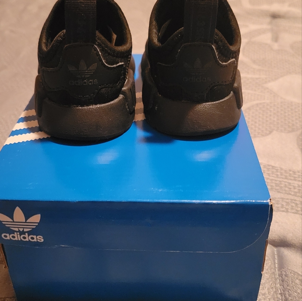 Adidas Shoes - Picture 4 of 5